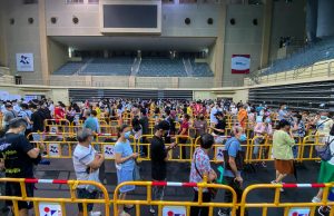 中國疫情持續攀升 病人屍體堆積如山 專家估約100萬人死亡