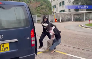 有片!光天化日赤柱監獄外攄人上車 警方截獲拘3男1女