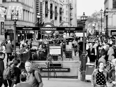 27歲香港女碩士生移英半年後自殺 兄長:她因生活壓力感焦慮