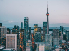 加國樓市冰河期 溫哥華多倫多物業銷售量按年狂跌5成