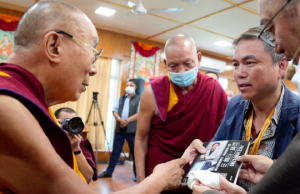 【世界的香港】達賴喇嘛十四世 一生面對中共威脅 西藏的真正歷史及處境 對港人有警世作用 (錢志健)