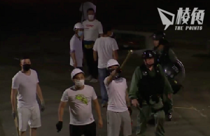 元朗721|在英港人各地集會 毋忘警黑勾結