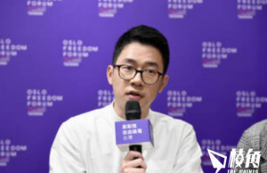 警方國安處帶到羅冠聰家中搜查 父母及兄長被帶走問話