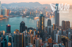 香港2023年年中人口749.8萬 反修例後首次錄得正增長 3萬人持單程證移港