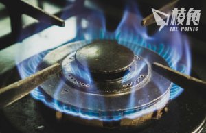 英國通脹率降至15個月內低位 天然氣電費回落