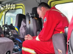 移加18年消防隊長 邊救火邊宣誓入籍 卑詩省山火令2.7萬人離家 未知歸期