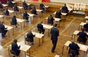 英今高考放榜 近八成考生獲入讀首志願成績