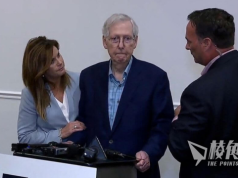 參議院共和黨81歲領袖突呆30秒 麥康奈爾被指可照常工作 近月2度「出事」 外界憂健康狀況