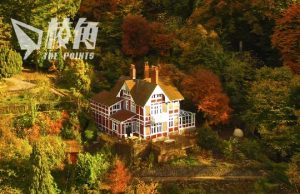 網劇《性愛自修室》主角之家出售 18世紀三層大宅叫價150萬英鎊