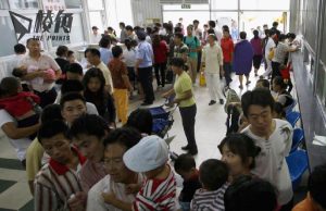 中國「支原體肺炎」流行 京津醫院兒科大排長龍