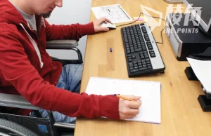 秋季預算聲明將推殘疾人居家工作 「可以工作但不遵從」將失福利 財政部官員:國民有責任工作 慈善機構:未考慮可行性形同懲罰殘疾人