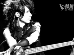 殿堂級樂隊X JAPAN低音結他手 HEATH癌病逝世 YOSHIKI取消行程返日送別隊友