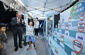 有網民籲選民在區選投廢票 選票上蓋兩個「剔」號 選舉事務處指違法 最高囚3年罰$20萬