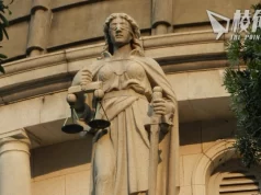 【顏純鈎】外籍法官荷戟守土,內心交戰去留兩難