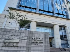 涉於巴士椅背寫具煽動意圖字句 29歲男子還柙候訊