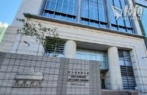 涉於巴士椅背寫具煽動意圖字句 29歲男子還柙候訊