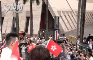 多地舉辦奧運健兒慶祝巡遊