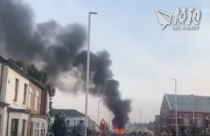 因應全國多地騷亂 英國警力增強清真寺戒備